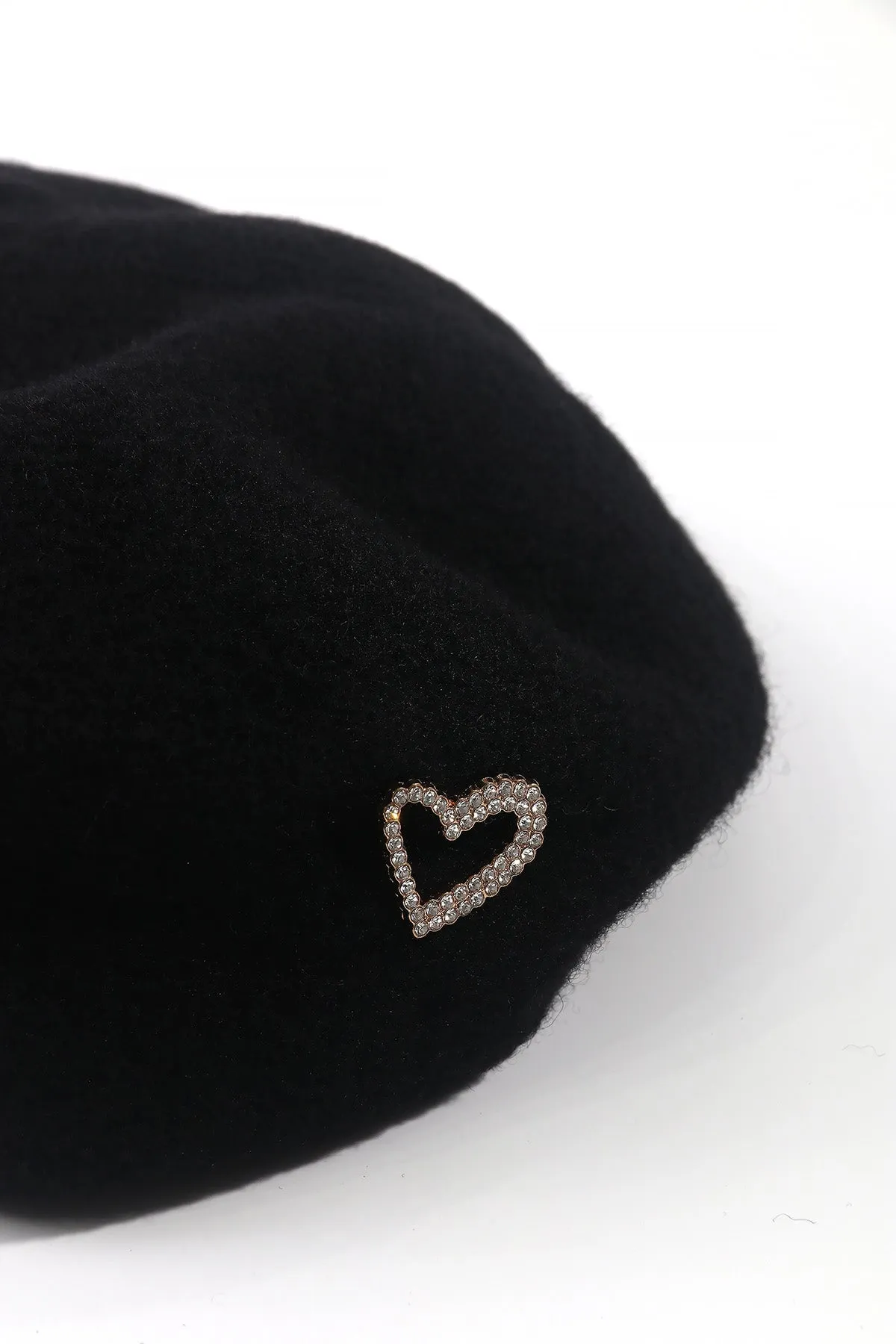 Black Wool Beret With Heart Pin