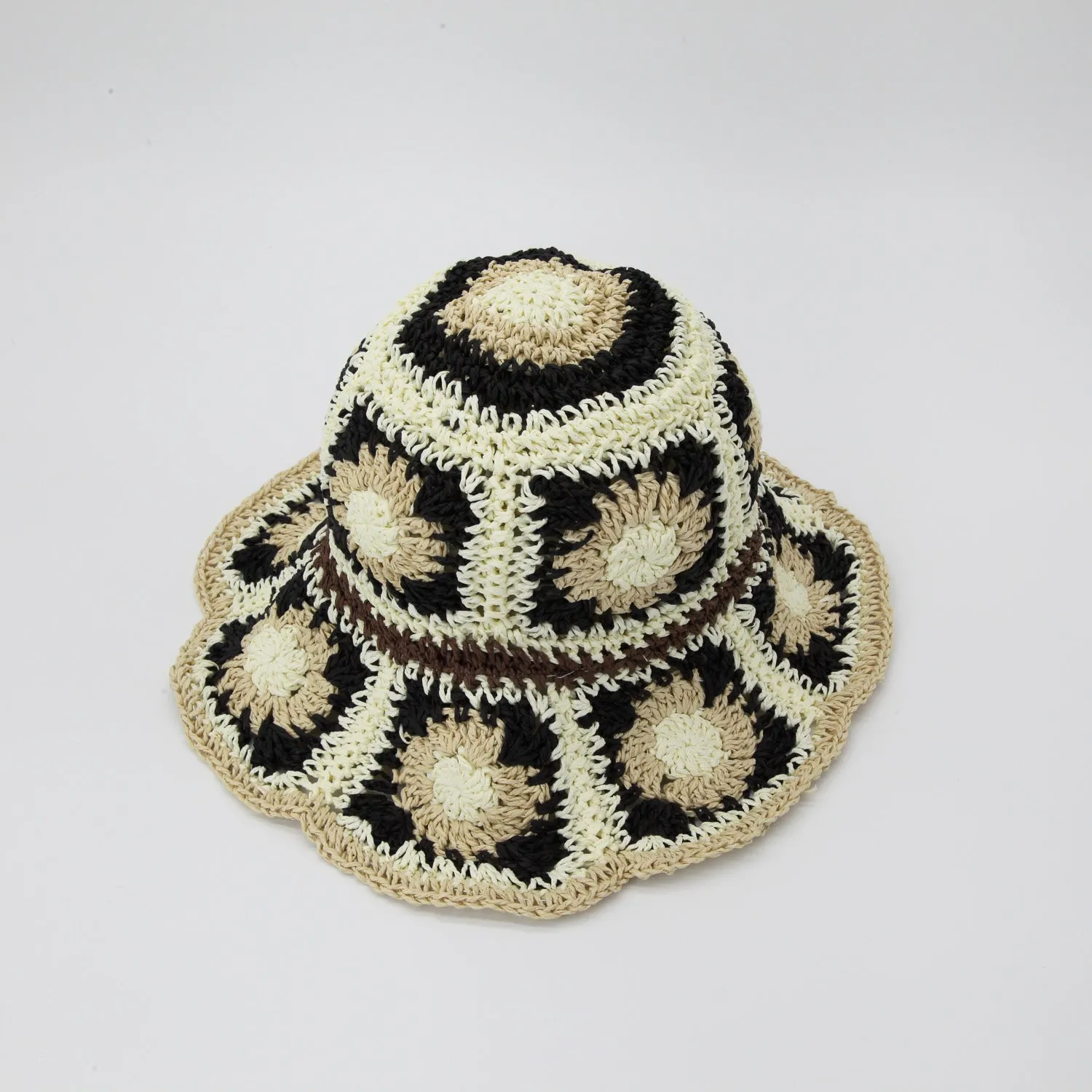 Straw Crochet Bucket Hat in Floral Black Beige & Cream