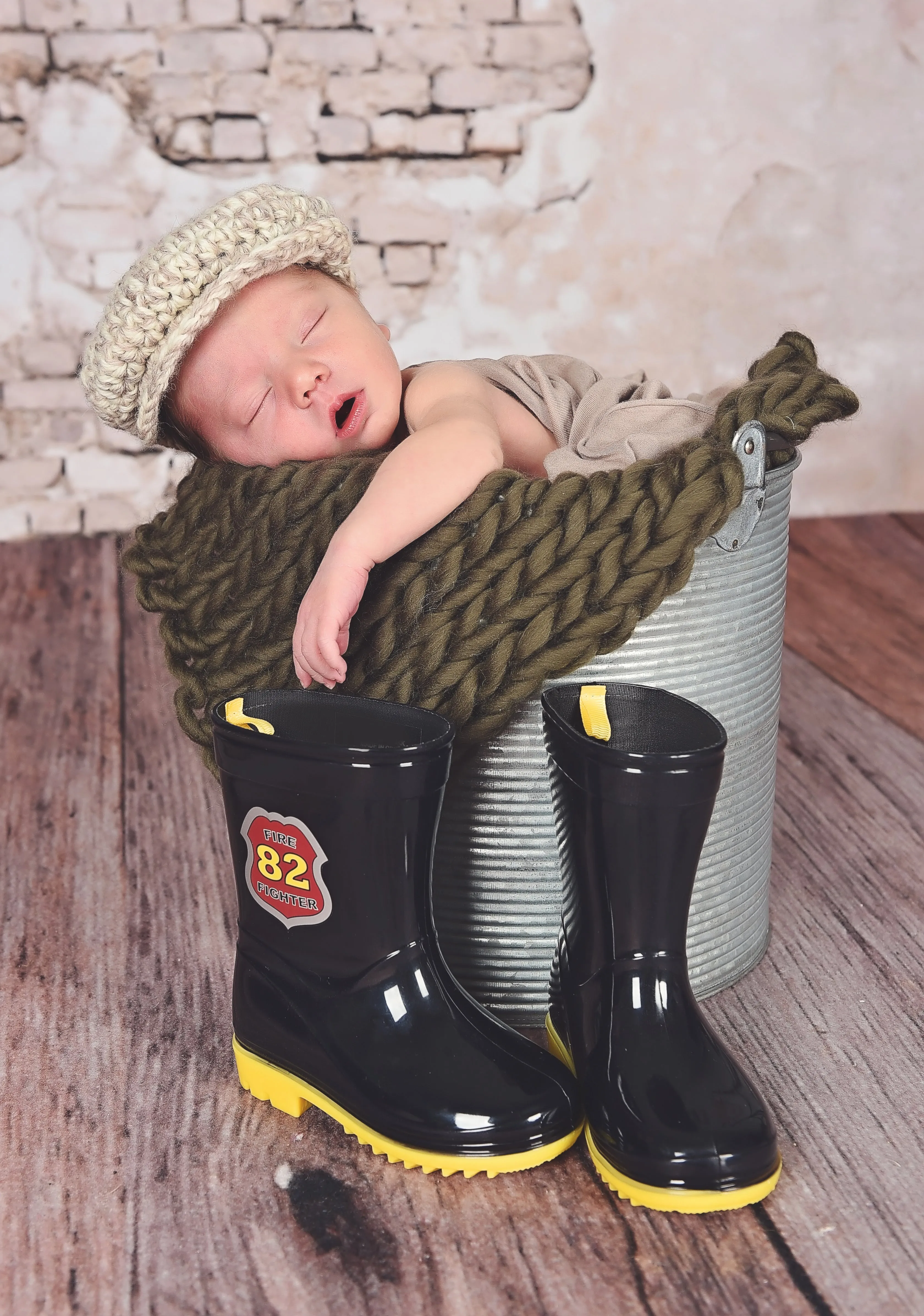 Tan & cream Irish wool newsboy hat