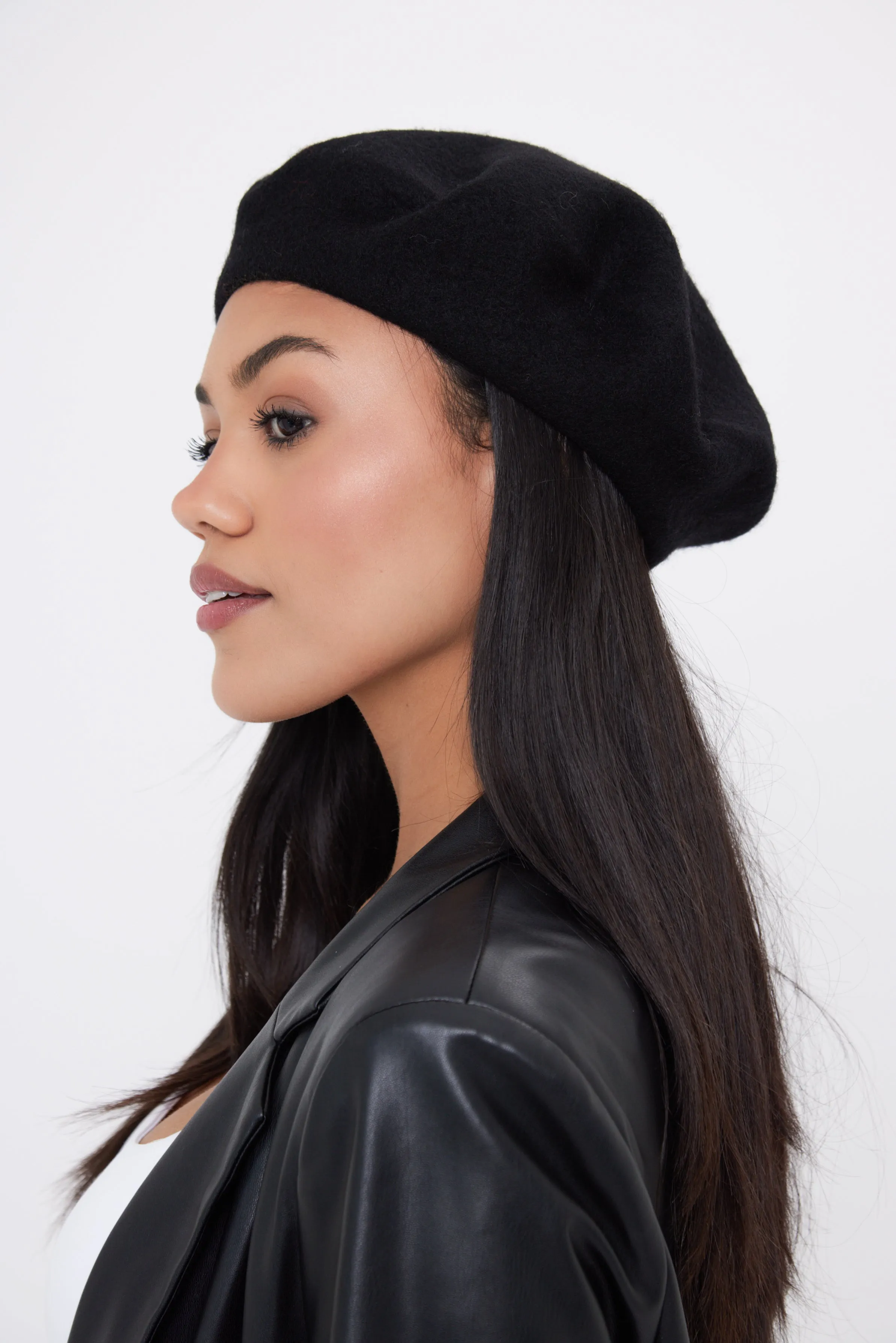 Wool Beret in Black